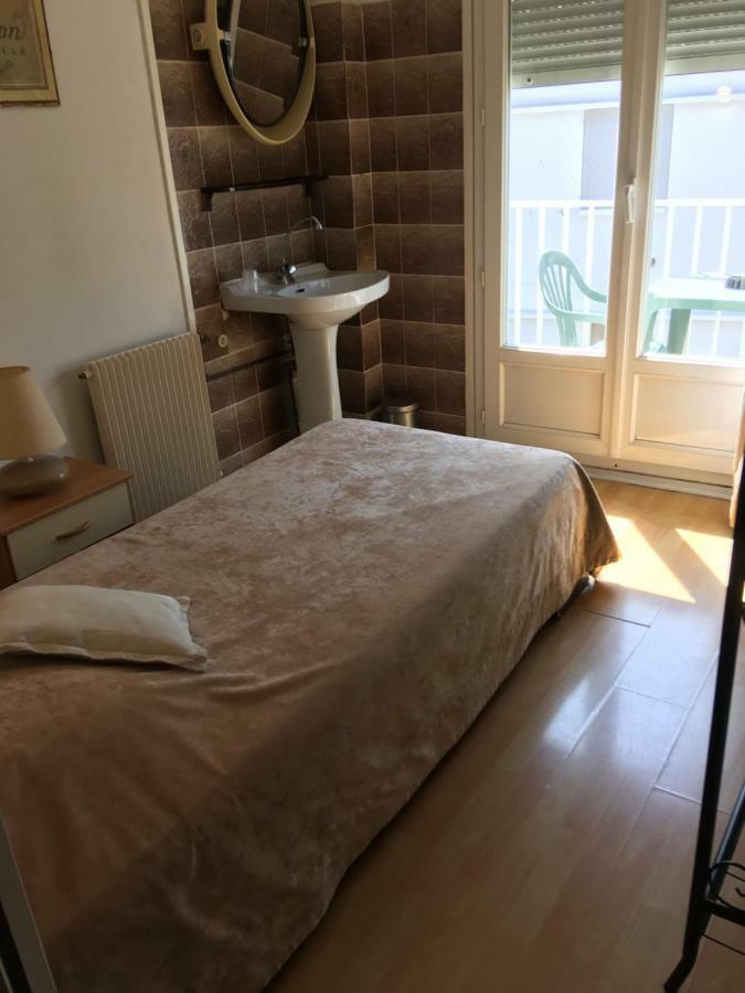 Hotel De La Poste 생발레리앙코 외부 사진
